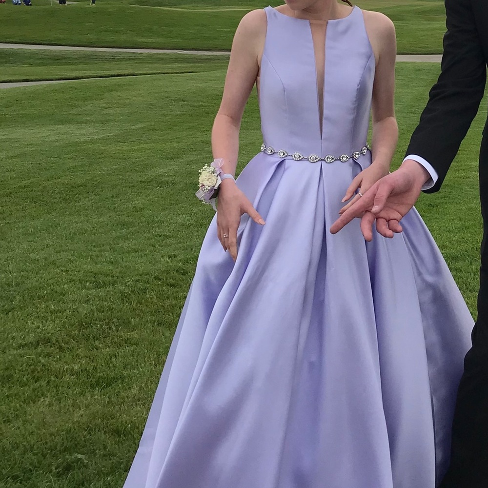 Lovely lavender ball gown prom dress with pockets